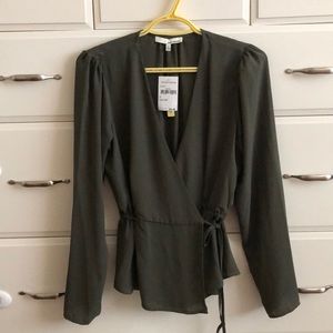 June & Hudson wrap top